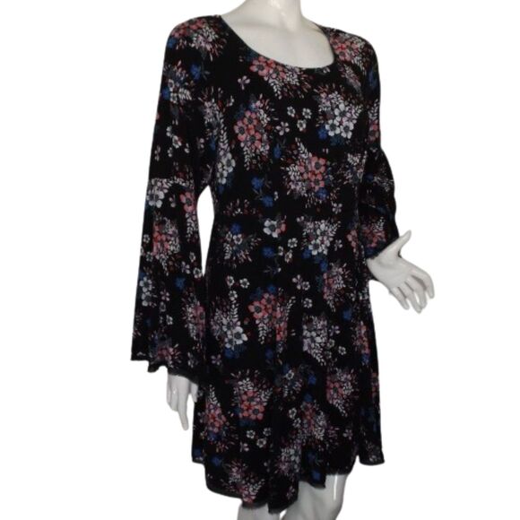 TORRID Dress, 12, Black Floral, Flounce/Trumpet Sleeve, Scoop neck, Tie waist - Picture 3 of 16